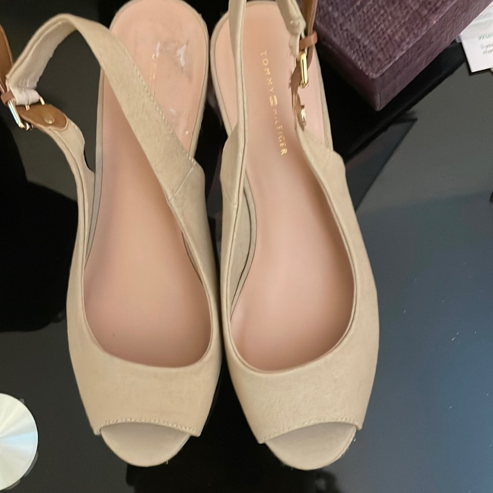 New wedge Tommy Hilfiger wedges